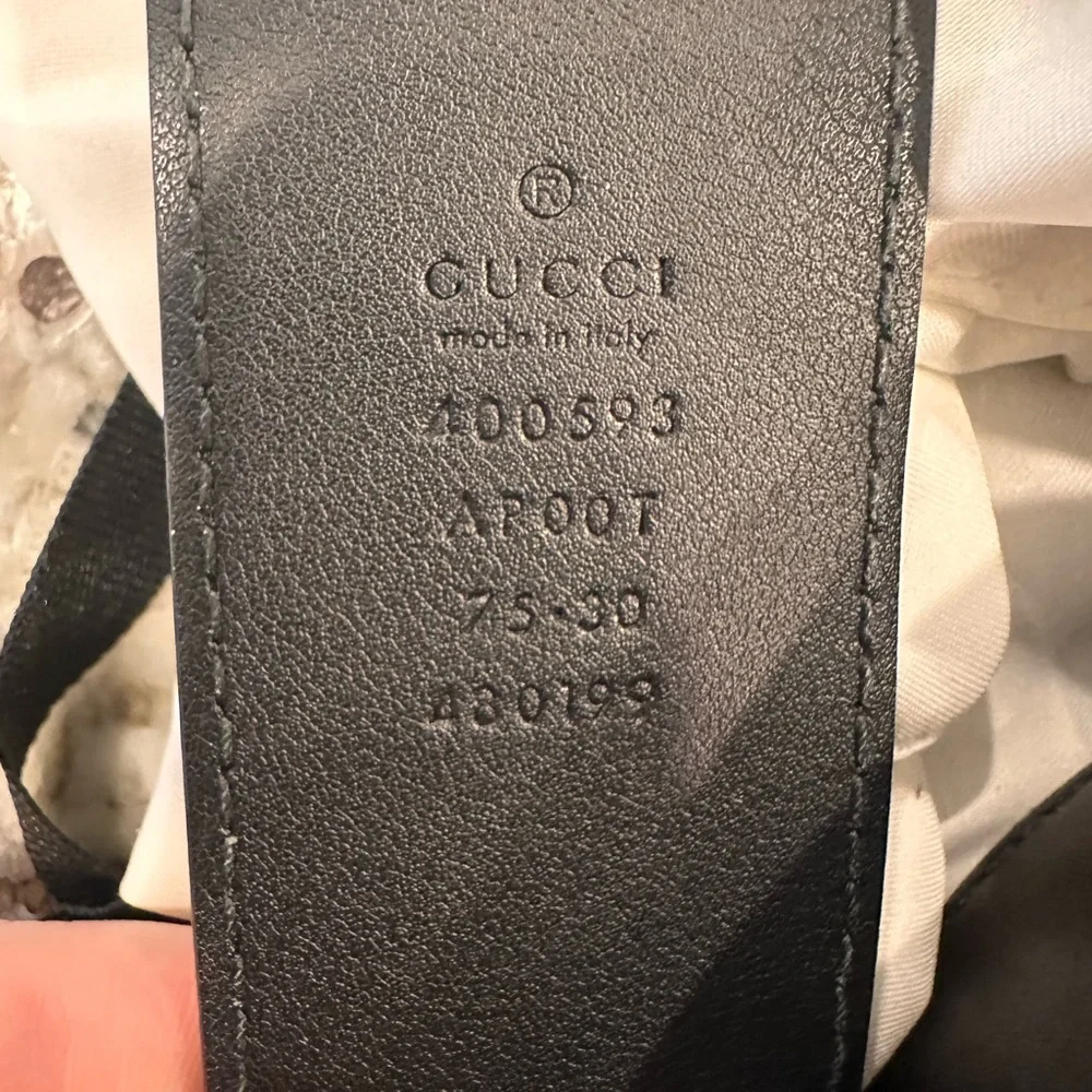 Gucci Women's Belt with Gold GG Buckle - Picture 4 of 5
